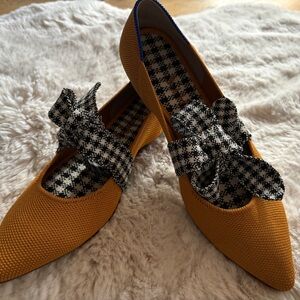 Rothy’s Mary Jane Point Flat with Ties